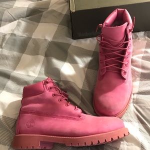 TIMBERLAND BOOTS